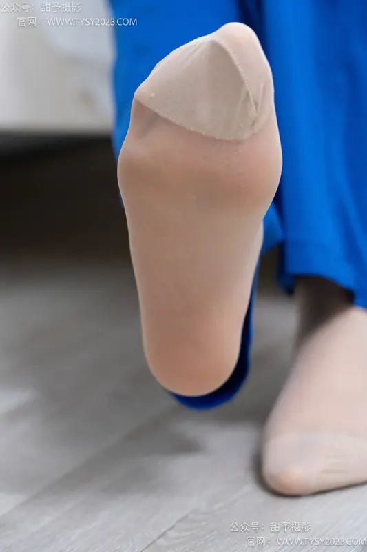 甜予摄影 No.098 璇璇-校服、板鞋、白棉袜、肉丝（脚尖加固款） - 甜予摄影